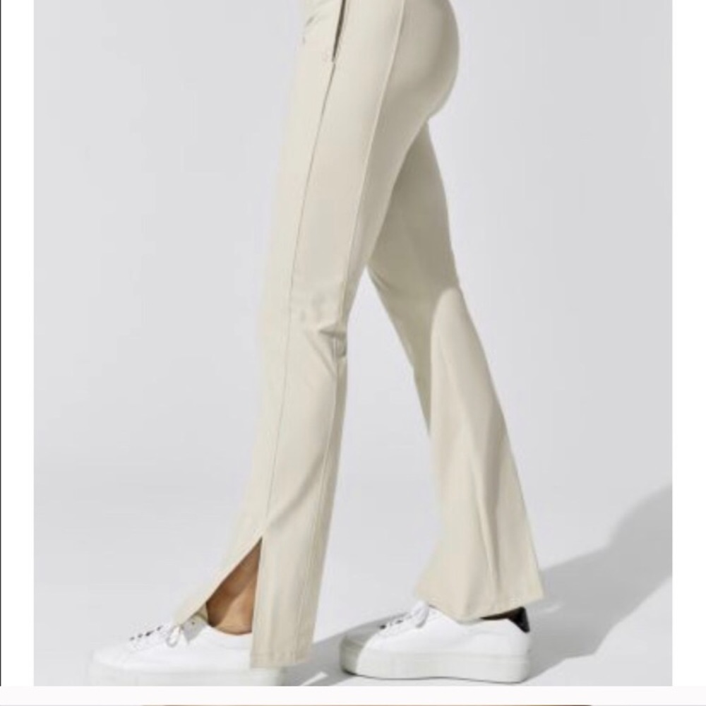 ISO Carbon 38 kick flare pants